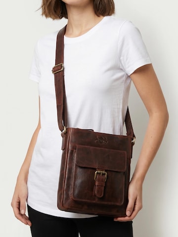 SID & VAIN Crossbody Bag in Brown