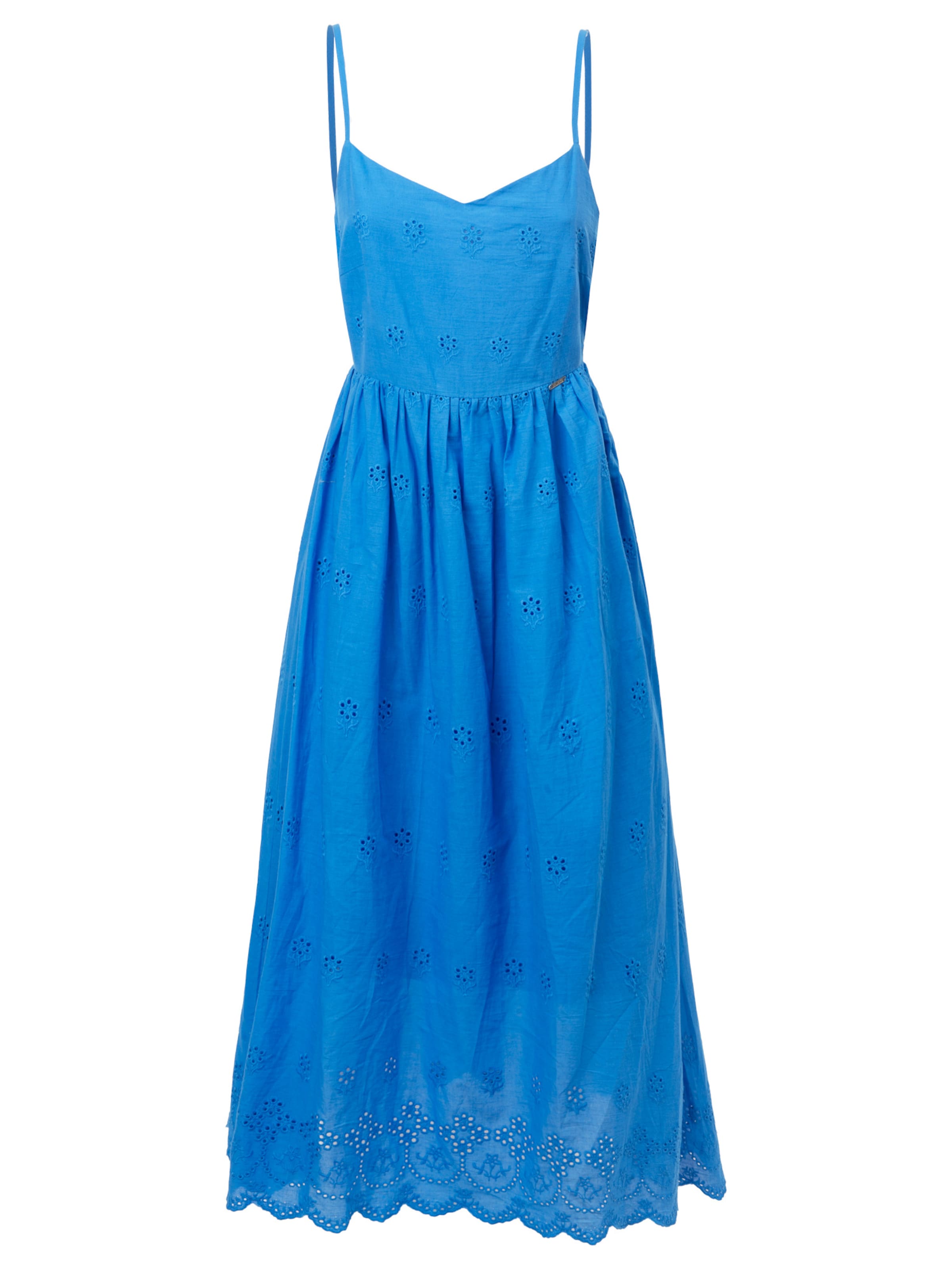 Influencer Рокля в синьо: отпред