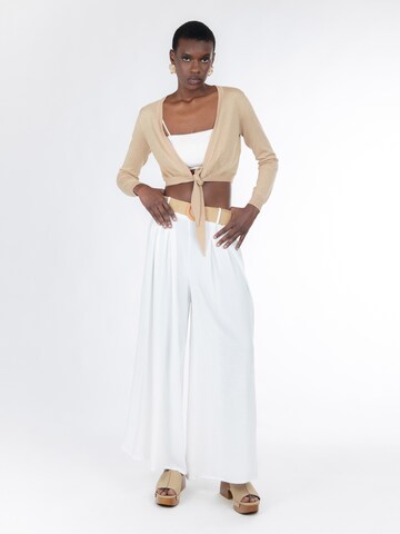 Influencer Loosefit Hose in Weiß