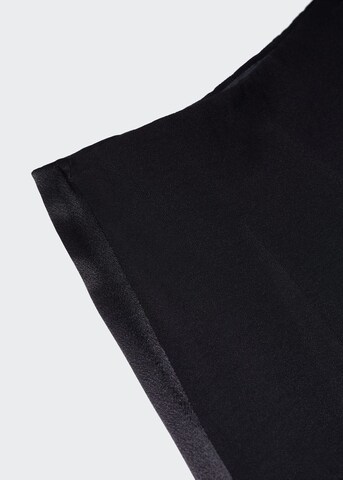 MANGO Lużny krój Spodnie 'pauline' w kolorze czarny