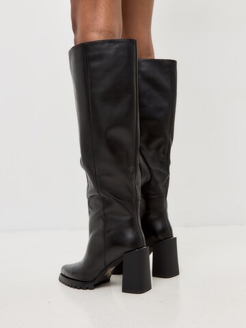 Bottes CESARE GASPARI en noir