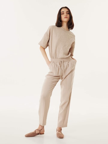 Regular Pantalon à plis 'Carrot' Twist en gris