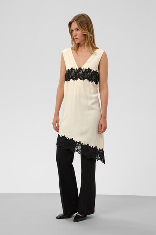 SOAKED IN LUXURY - Vestido em bege