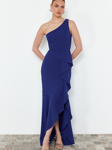 Robe de soirée Trendyol en bleu : devant