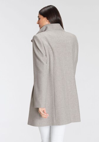 JUNGE Winter Jacket in Grey