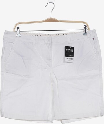TOMMY HILFIGER Shorts in 4XL in White: front