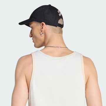 ADIDAS ORIGINALS Тениска 'Pride' в бежово