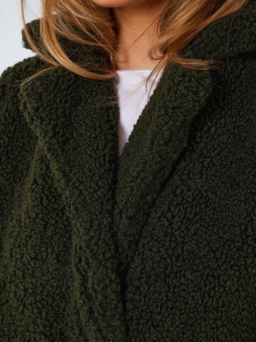 Cappotto invernale 'Gabi' di Noisy may in verde