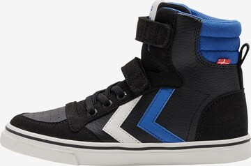 Hummel Sneakers in Zwart: voorkant