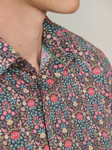 Next - Ajuste regular Camisa 'N. Premium' en marrón