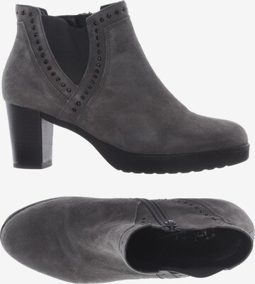 GABOR Dress Boots in 35 in Grey: front