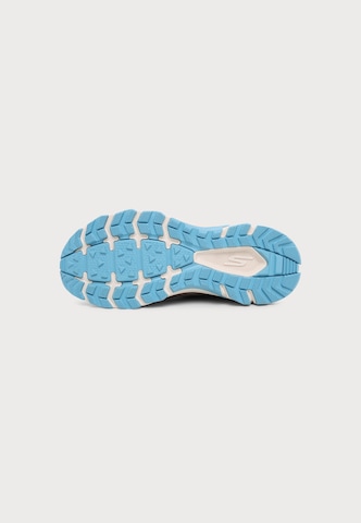 Baskets basses 'GO RUN TRAIL ALTITUDE 2.0-RED' SKECHERS en gris