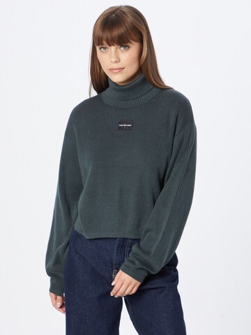 Calvin Klein Jeans Sweater in Green: front