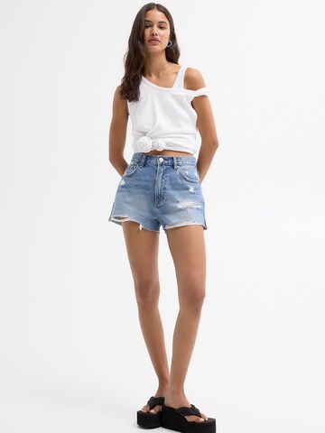 Pull&Bear Regular Shorts in Blau