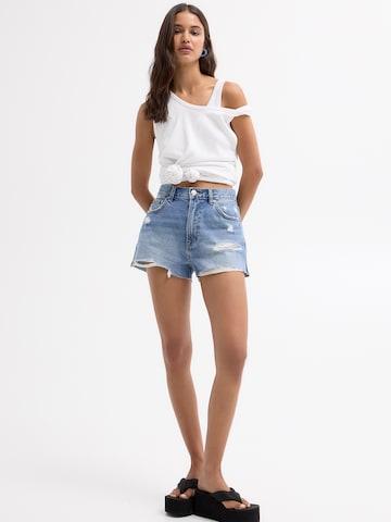 Pull&Bear Regular Shorts in Blau