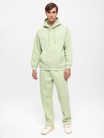 Antioch Sweat suit in Green: front