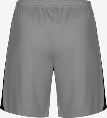 NIKE Regular Sportshorts 'League III' in Grau