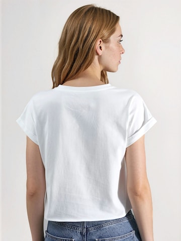 Hiccup Shirt in White