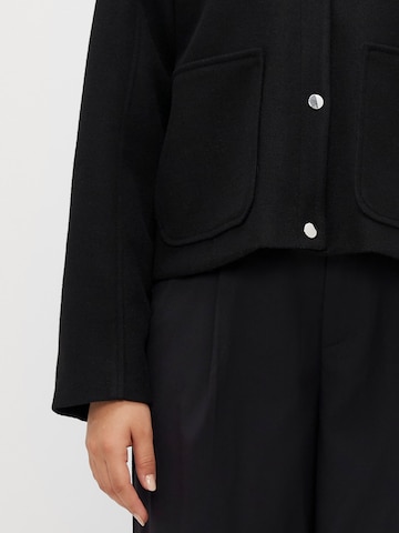 Vero Moda Petite Between-Season Jacket 'VMFORTUNEROME' in Black
