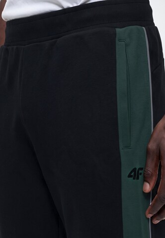 4F Tapered Sportbroek in Zwart