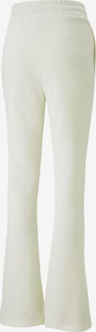 PUMA Rozkloszowany krój Spodnie 'Classics' w kolorze biały