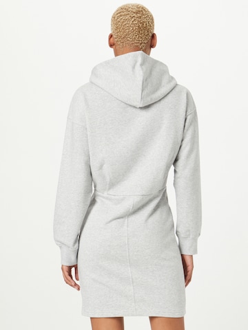 Robe PUMA en gris