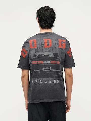 HOLLISTER Tričko 'DODGE CHALLENGER AUTO' – černá: přední strana