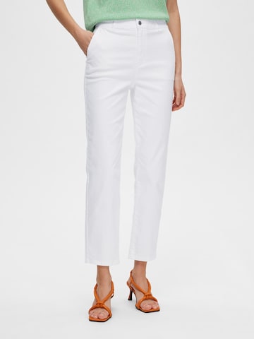 Regular Pantalon chino 'Marina' SELECTED FEMME en blanc : devant