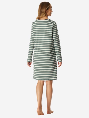 SCHIESSER - Camiseta de noche ' Casual Essentials ' en verde