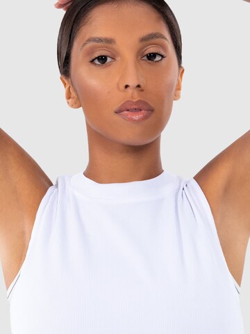 Haut de sport 'Hannah' Smilodox en blanc