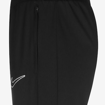 Skinny Pantaloni sportivi 'Academy 23' di NIKE in nero