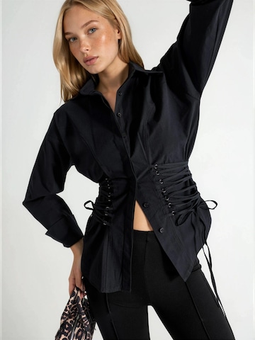 Qu Style - Blusa 'Hemden' em preto