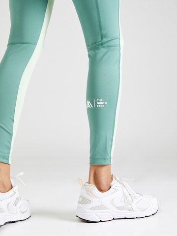 THE NORTH FACE Slimfit Sportbroek in Groen