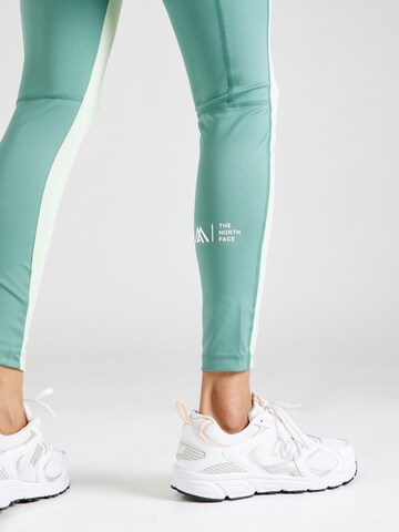 THE NORTH FACE Slimfit Športne hlače | zelena barva