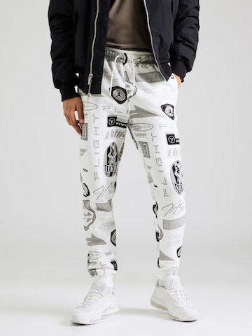 Jordan Tapered Hose 'ESS' in Weiß: Vorderseite