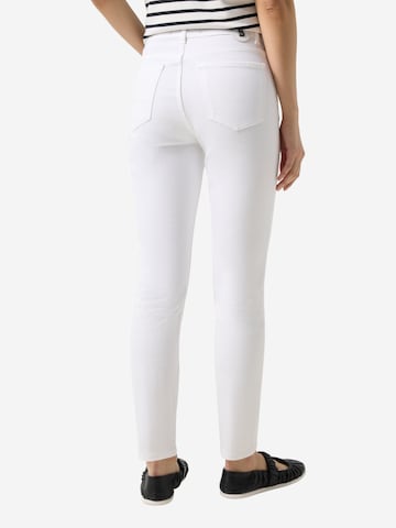 BOGNER Slimfit Jeans 'Julie' in Weiß