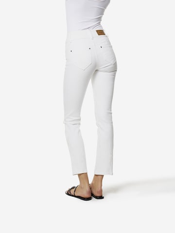 KOROSHI - regular Vaquero en blanco