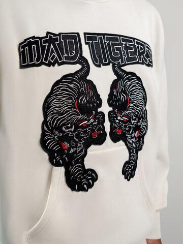 MAD TIGERS Sweatshirt 'Black Tigers'‌‌ in Weiß