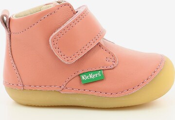 Kickers Wandelschoen 'SABIO' in Roze