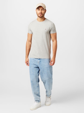 TOMMY HILFIGER T-Shirt in Grau