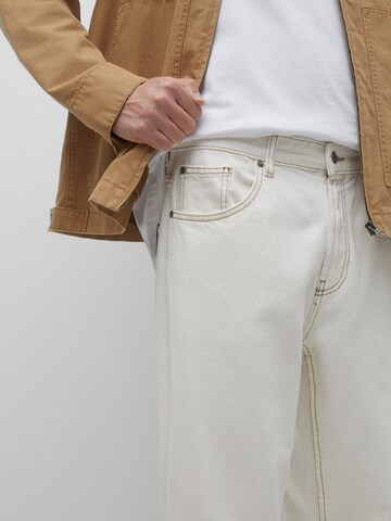 Pull&Bear Loosefit Jeans i hvit