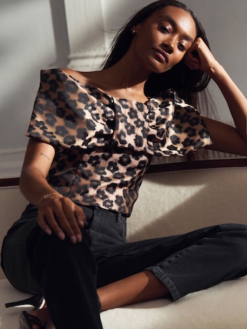 Next Blouse in Bruin: voorkant