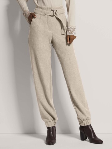 Regular Pantalon cargo MADELEINE en blanc : devant