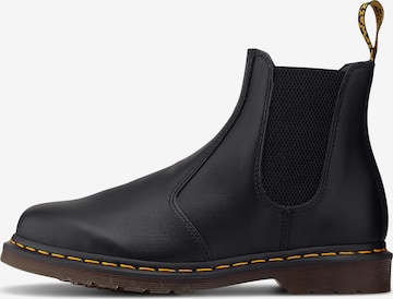 Dr. Martens Chelsea boots in Zwart: voorkant