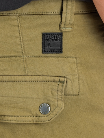 ALPHA INDUSTRIES Regular Cargo Pants 'Combat LW' in Green