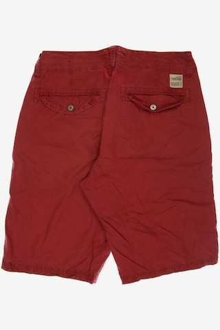 TIMEZONE Shorts in 33 in Red