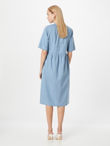 Robe SOAKED IN LUXURY en bleu