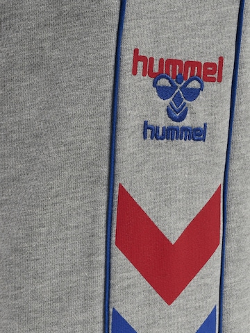 Tapered Pantaloni sportivi 'Durban' di Hummel in grigio