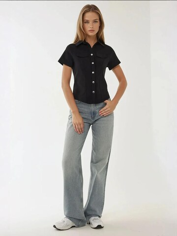 Hiccup Blouse in Black