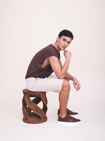 Scarpa stringata 'SANDRO' di nae Vegan Shoes in marrone: frontale